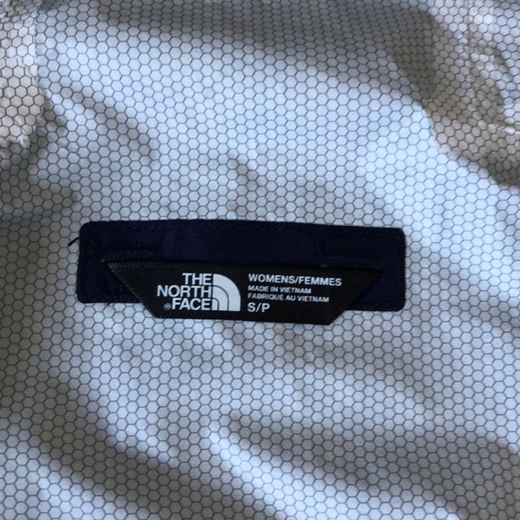 North Face NWT lightweight pullover jacket🔥🧗‍♀️🎉🍂 - Picture 12 of 15